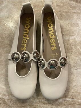 Wonders Suavage flat shoe. Off white 41